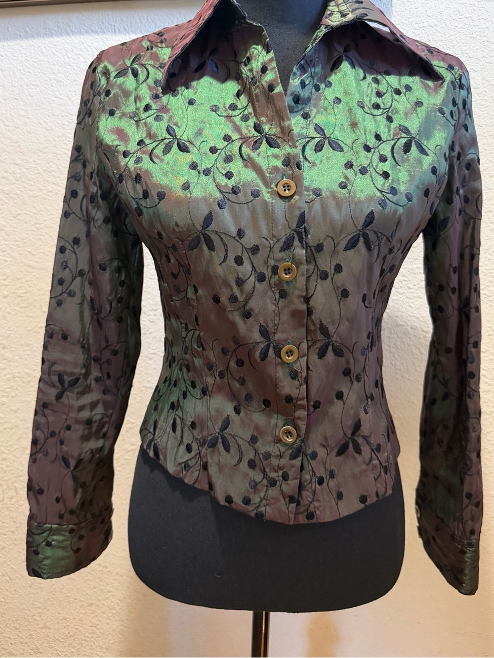 Iridescent Green-Brown, purple, Floral Button-Up Blouse, Vintage - 60’s - Italy